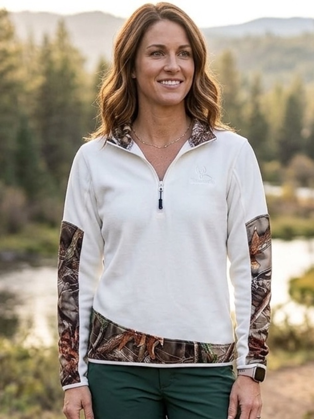 Women’s Huntworth White Fleece Camo Pullover Jacket, Size Large, 1/4 Zip